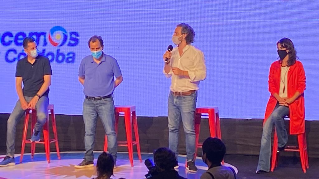 El jefe de Gabinete de Ministros de la Nación, Santiago Cafiero, llegó el domingo a la noche a Río Cuarto.