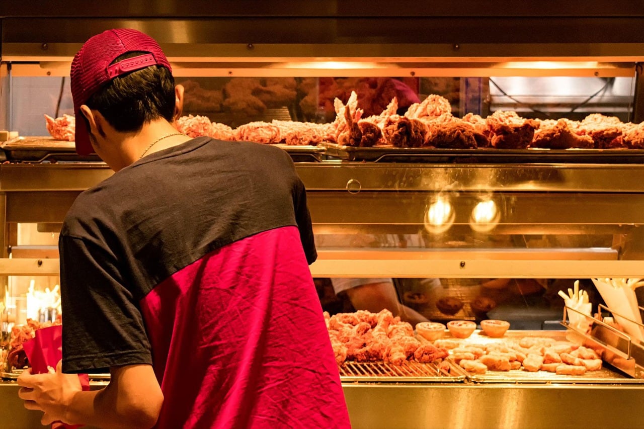 Piden que se prohíban los aceites parcialmente hidrogenados, usados para freír alimentos.