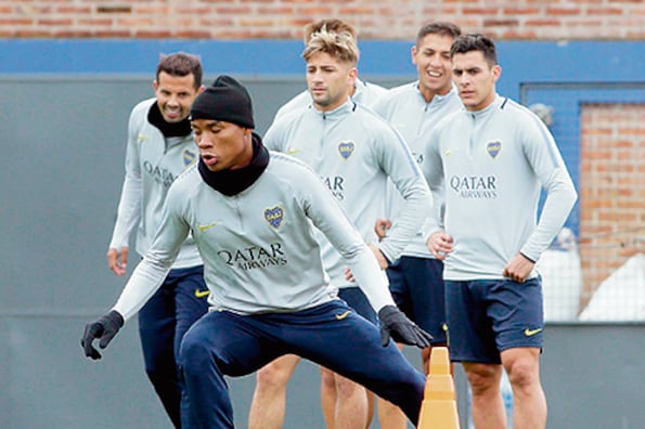 El plantel de Boca trabajó ayer en Casa Amarilla y al mediodía viajó rumbo a Belo Horizonte.