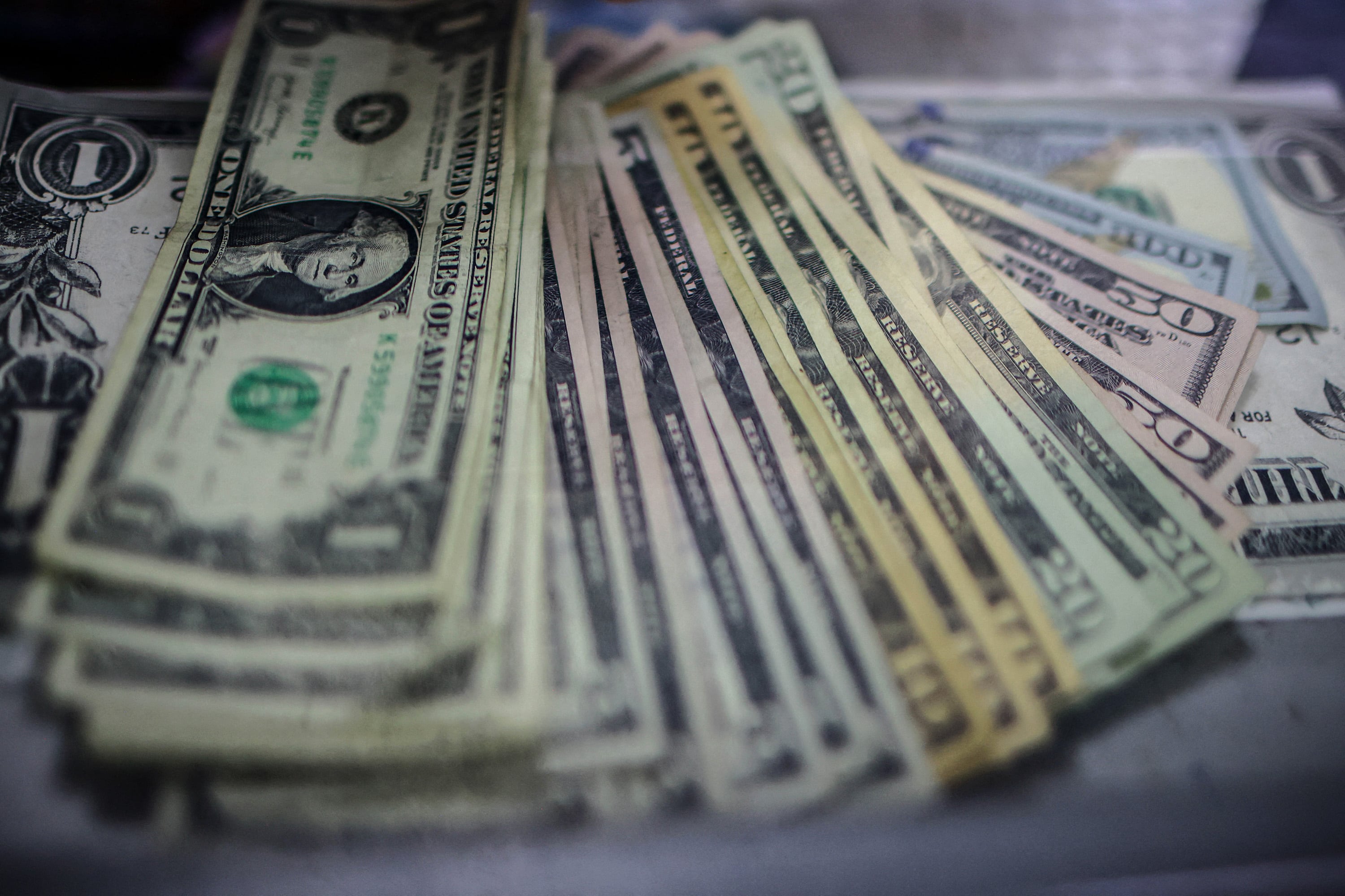 El Gobierno no consiguió estabilizar el tipo de cambio a pesar de la megadevaluación de diciembre.