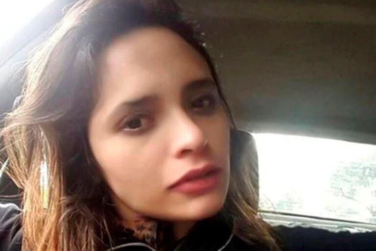 Lourdes Arangio apareció muerta envuelta en frazadas entre dos autos en Colegiales; por ese hecho Raúl Devias fue condenado por abandono de persona seguido de muerte.