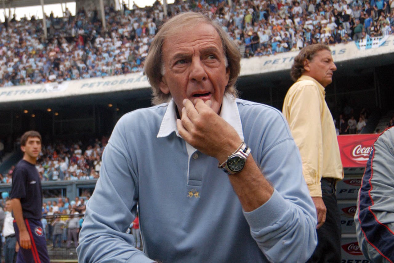 Menotti, en cancha de Racing.