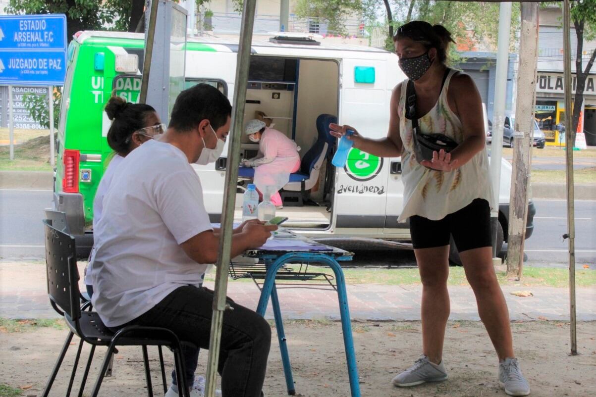 El Ministerio de Salud bonaerense cambió los horarios de atención y las direcciones de los puntos de testeo de covid-19.