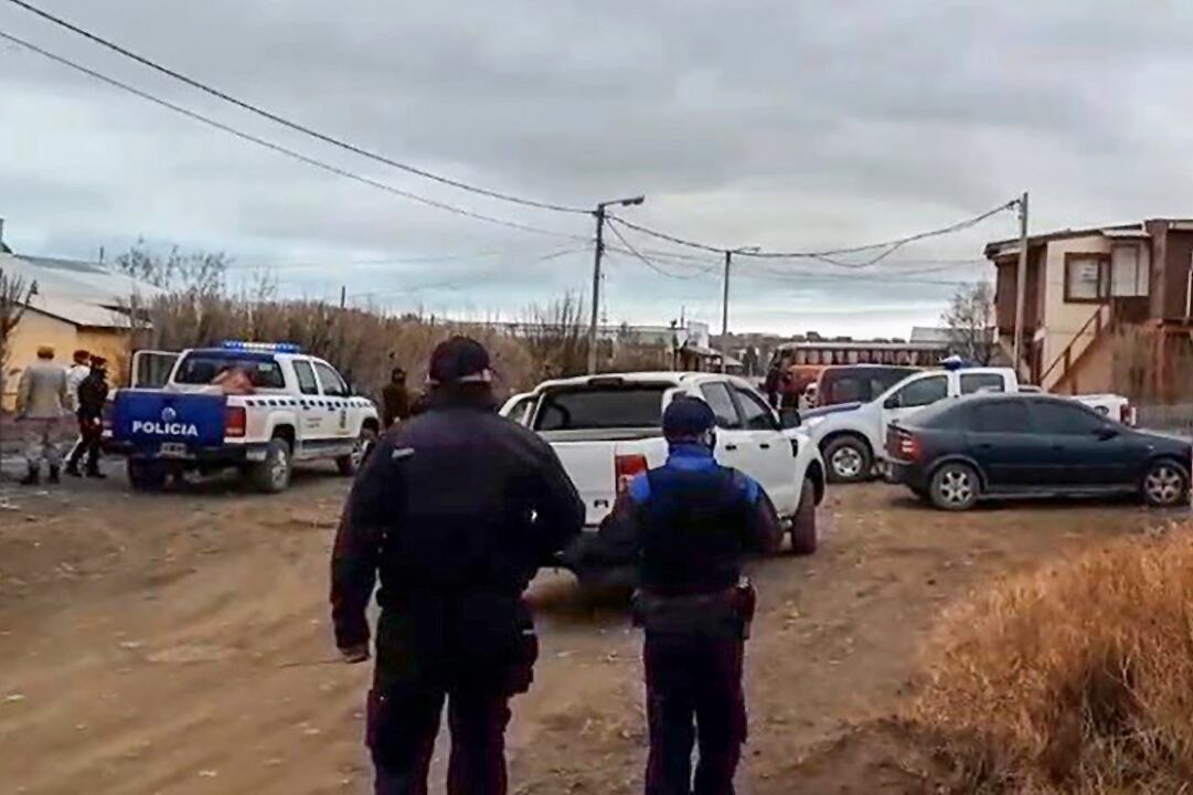 El juez Carlos Narvarte encabezó esta tarde una serie de inspecciones oculares en El Cafalate, en la investigación por el asesinato de Gutiérrez.