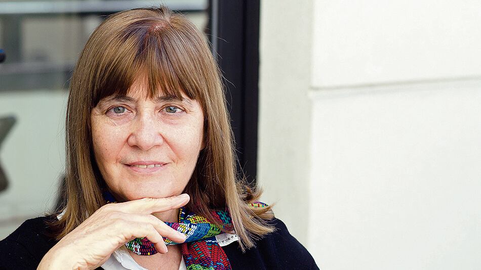 “Cuando ubiqué a Luque durante la dictadura, supe que después transitaría por la democracia y la época del menemismo.”