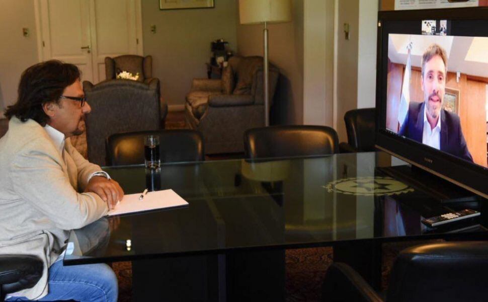 El gobernador en conferencia con Ignacio Lamothe 