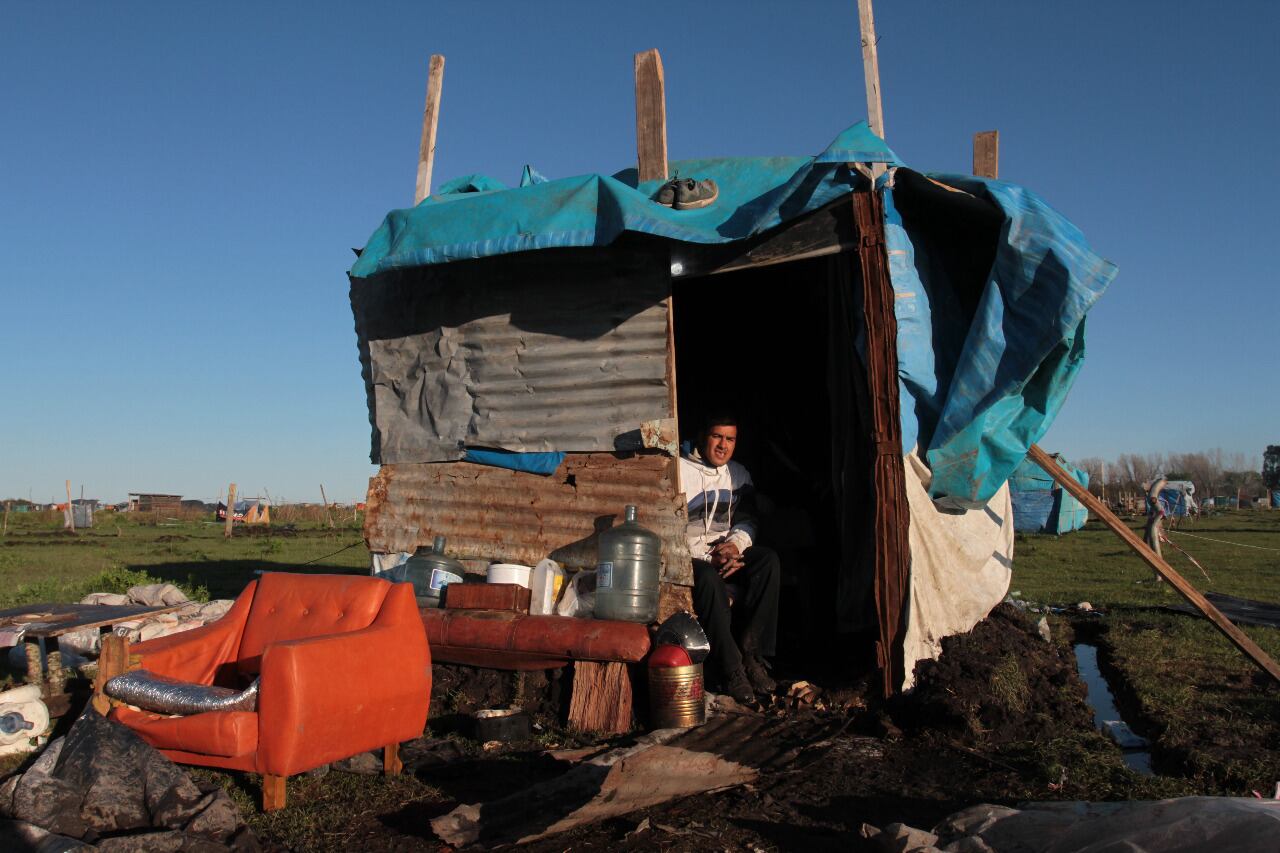 A tres días de que venza el nuevo plazo del desalojo, las negociaciones entre la gobernación bonaerense y las familias de la toma de Guernica se complican.