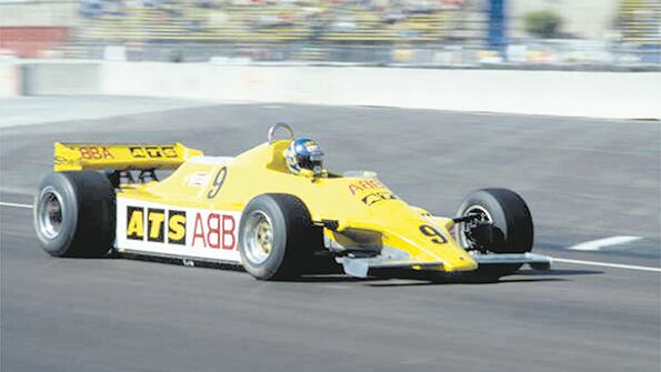 Slim Borgudd, a bordo del ATS que llevaba la publicidad de ABBA.