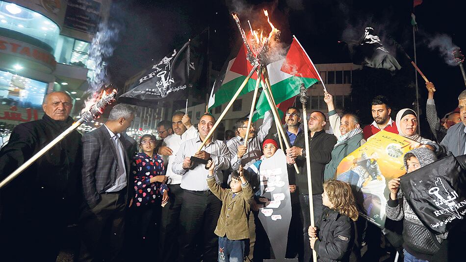 Palestinos protestaron en Hebrón, Cisjordania.