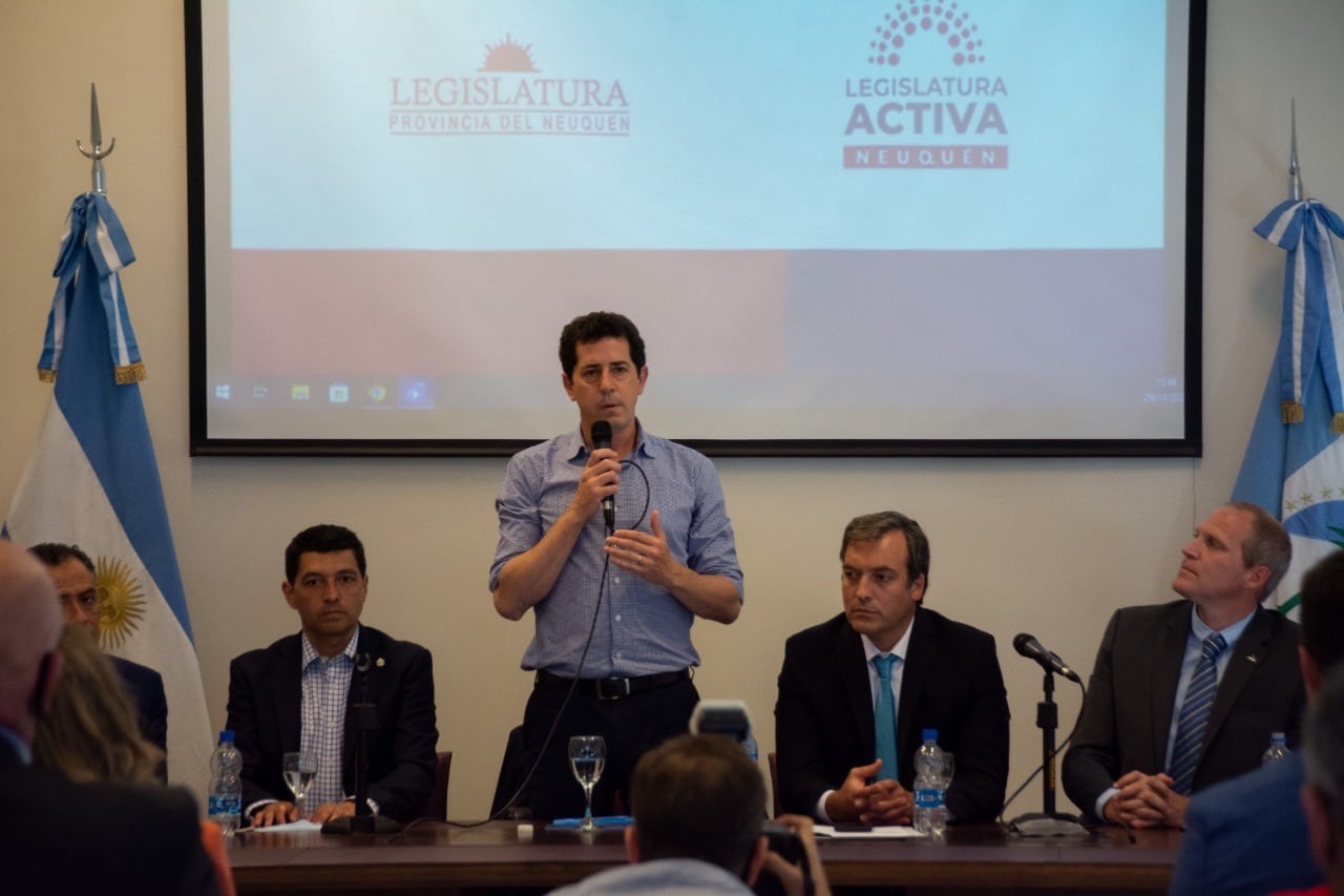 Eduardo "Wado" de Pedro.