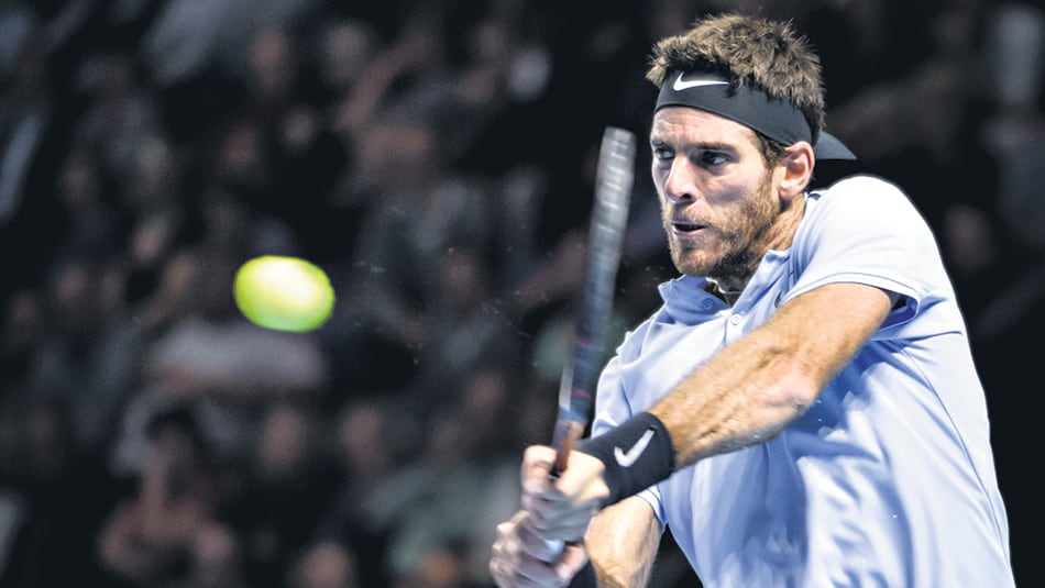 Juan Martín conecta de revés.