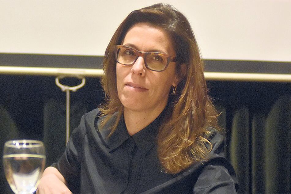 Laura Alonso contrató en la Oficina Anticorrupción a la consultora de Sosa Liprandi.