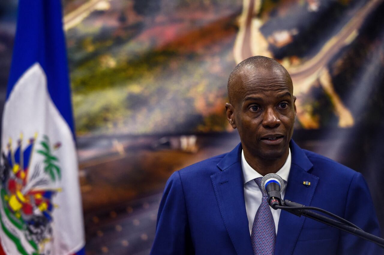 Matan a cuatro sospechosos del asesinato del presidente Jovenel Moïse y detienen a otros dos.