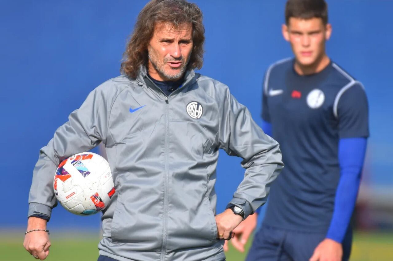 Tras dos empates, Insúa busca el primer éxito en su segundo período en el Ciclón