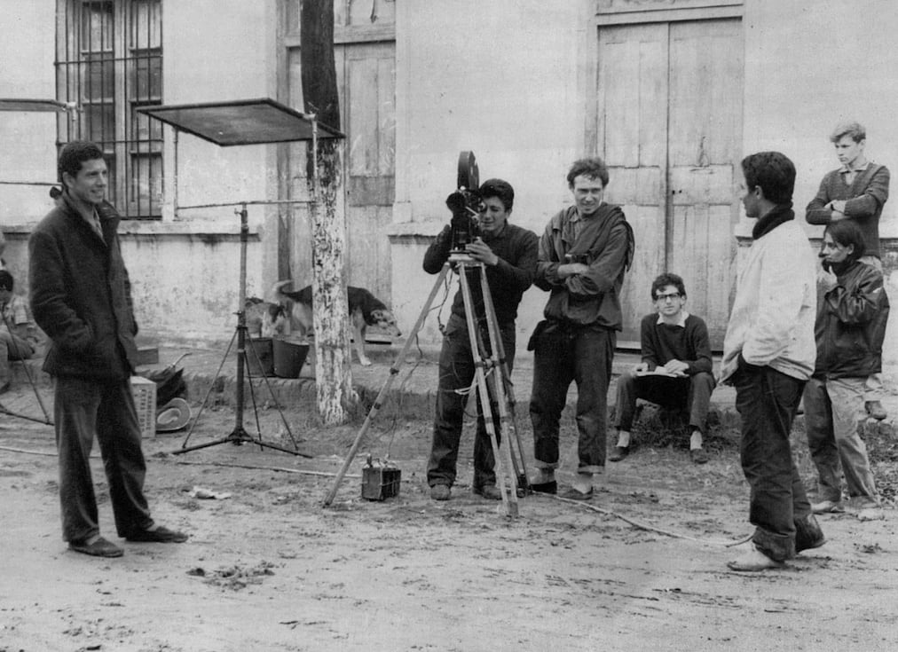 Nicolás Sarquís y su equipo rodando Palo y hueso