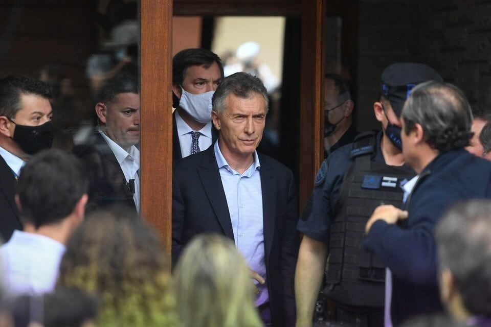 Macri, sin barbijo, contra el pase sanitario