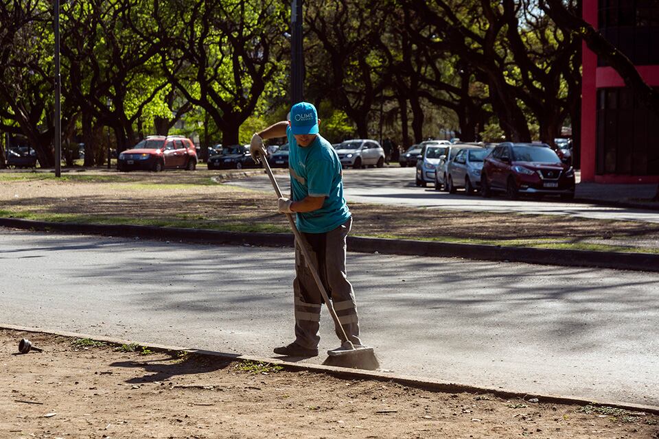 El día después hubo mucho trabajo para limpiar lo que dejaron los hinchas