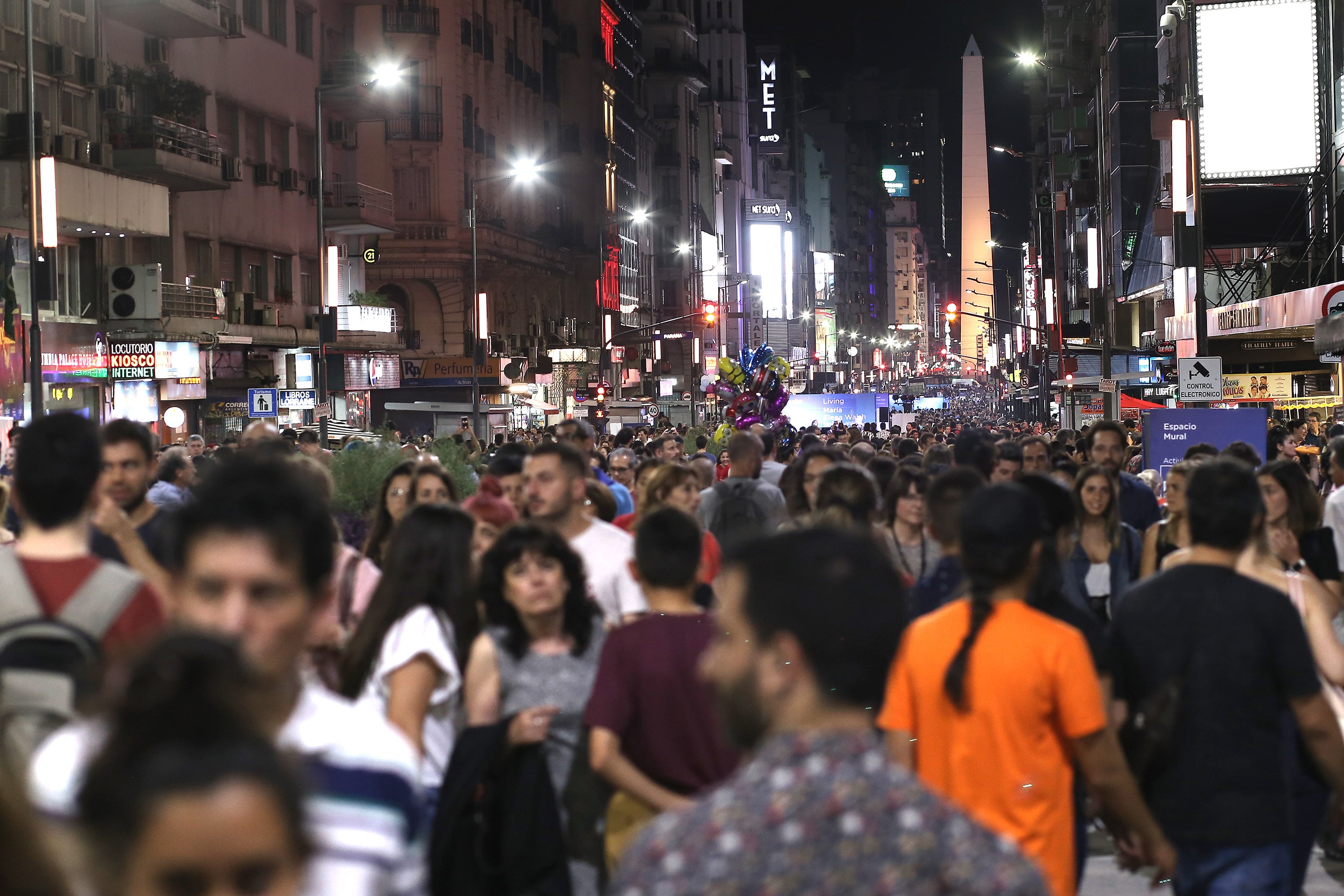 El encuentro tomó la calle Corrientes entre Junín y 9 de julio.