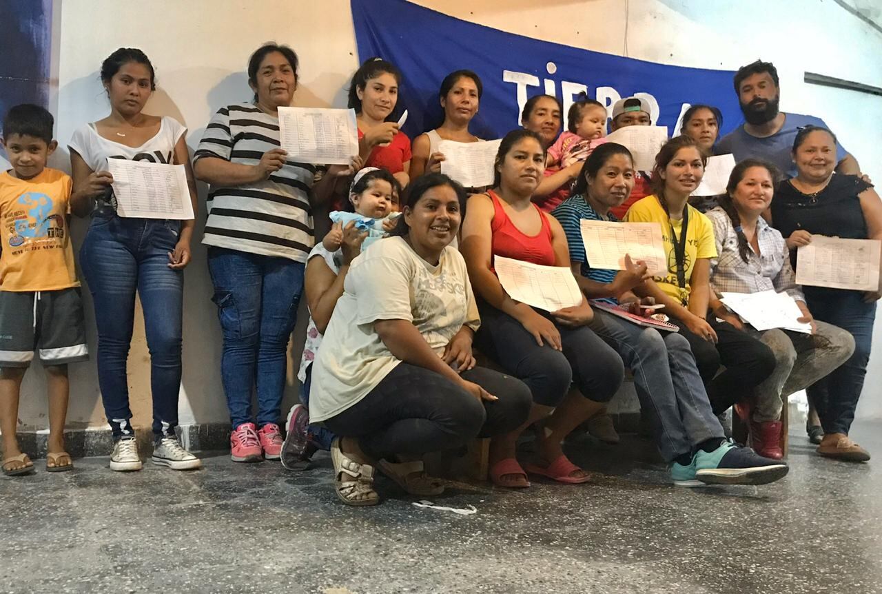 Con las planillas de firmas