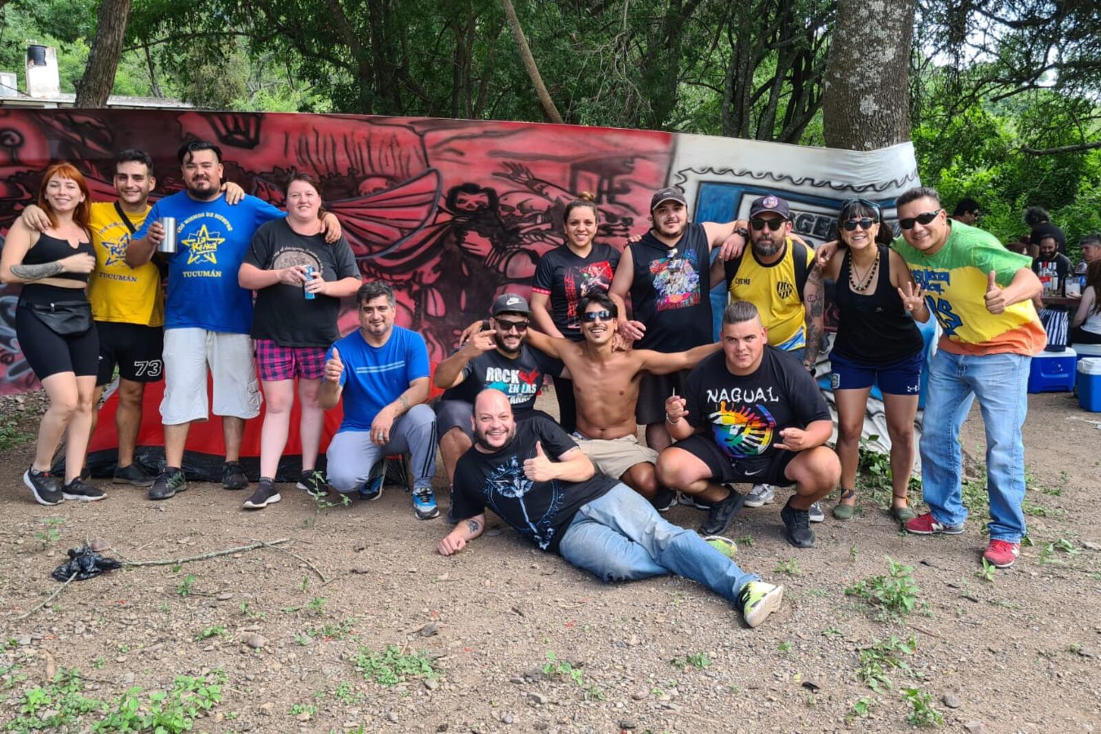 Fanáticos de La Renga en la previa del show.