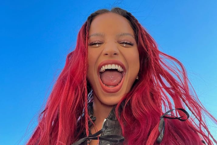 Emilia Mernes agotó 10 Movistar Arena