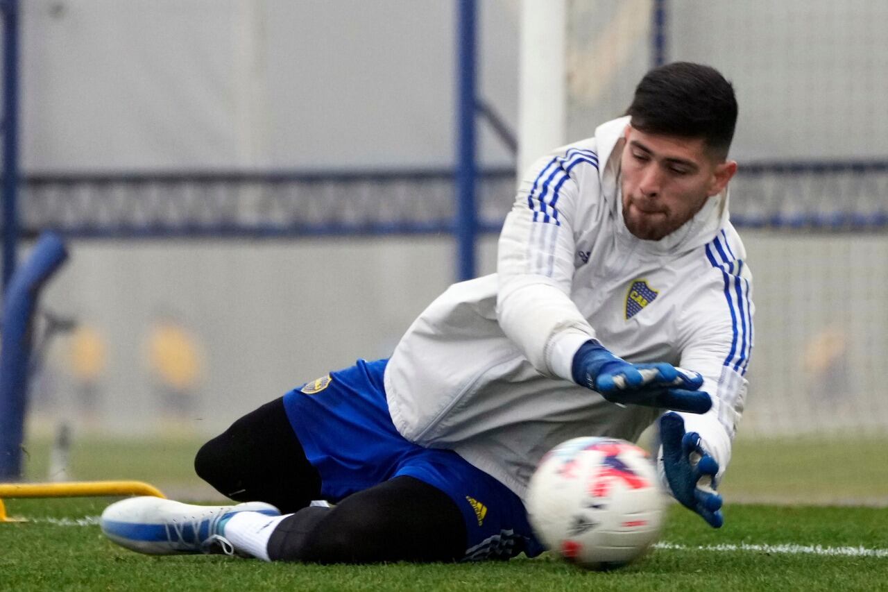 Rossi, analiza una nueva oferta de Boca.