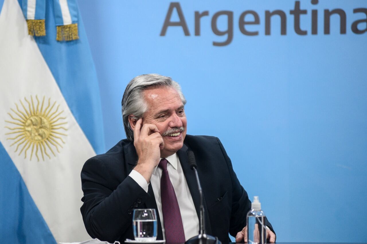 "Cada paso como éste es un porrazo que se pega la hipocresía", le dijo a un colaborador.