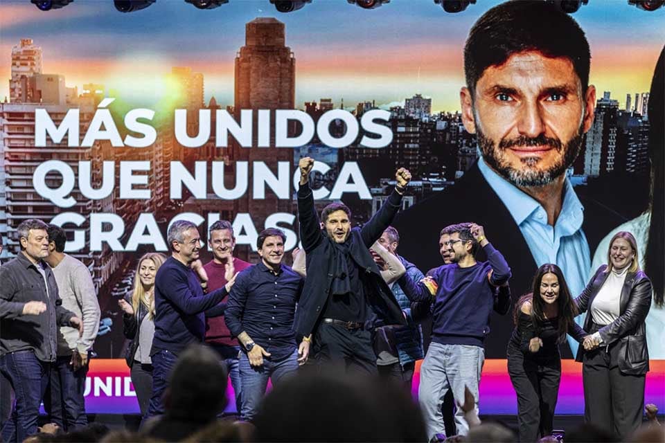 Pullaro y Javkin, y otros, al conocerse los resultados.