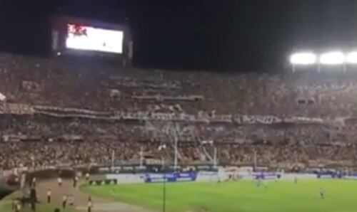 La cancha de River fue una de tantas donde se escuchó el canto contra Macri.