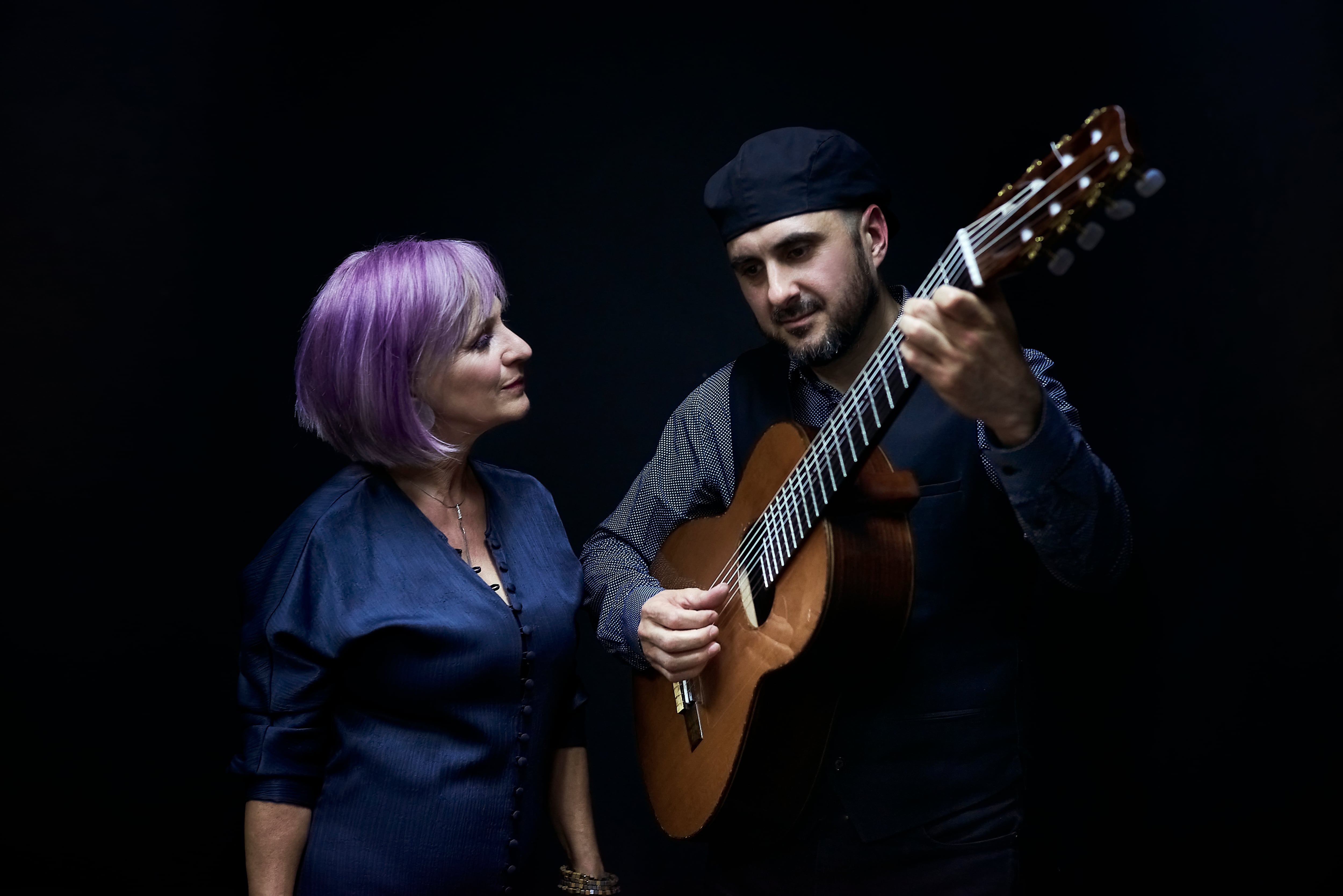 "En las canciones de Serrat hay muchos temas muy entrelazados con los del tango", dice Novaro