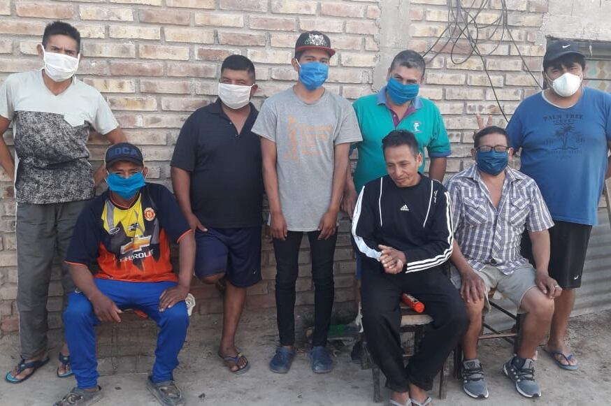 Algunos de los varados en Media Agua 