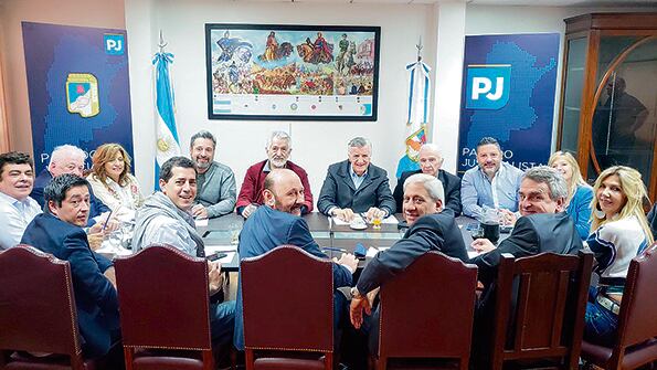 El jueves se reunió la mesa del PJ, a la que se suman Moyano y Pignanelli.