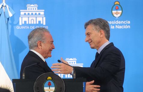 La prensa brasileña sostiene que Temer protege a Macri al no presentar la documentación requerida por la justicia argentina.