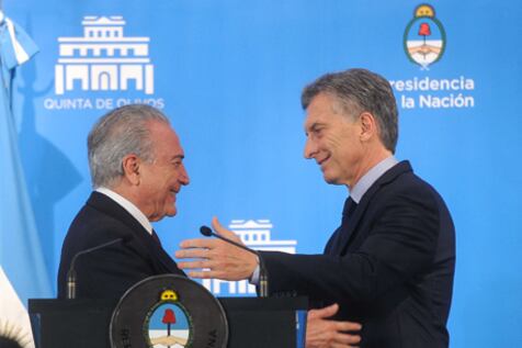La prensa brasileña sostiene que Temer protege a Macri al no presentar la documentación requerida por la justicia argentina.