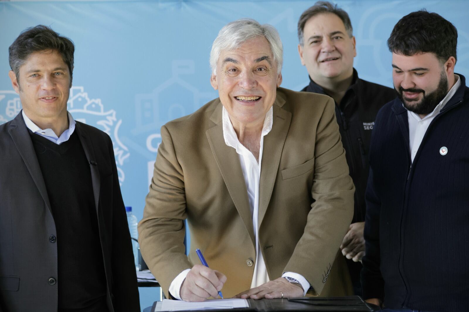 Gilberto Alegre junto a Axel Kicillof en General Villegas.