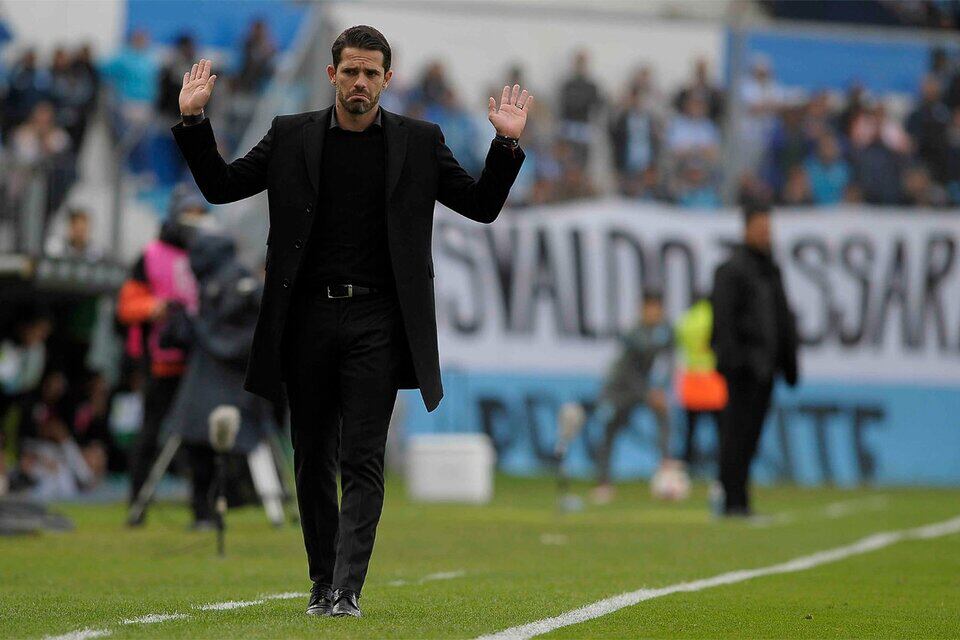 Fernando Gago, el DT de Racing, que no llegó a la final pero se destacó el el torneo.