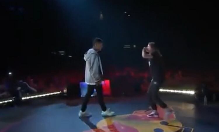 Roma y Dozer, cara a cara en el Luna Park. 