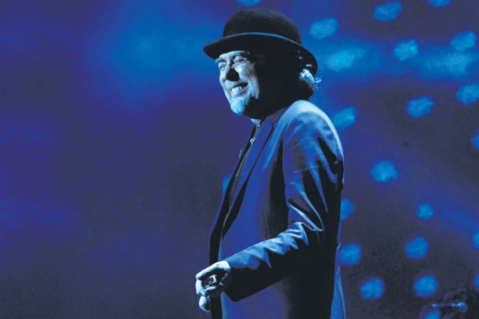 Sabina sigue siendo el antihéroe, pero la desfachatez de la juventud cede lugar a la sabiduría de la vejez.