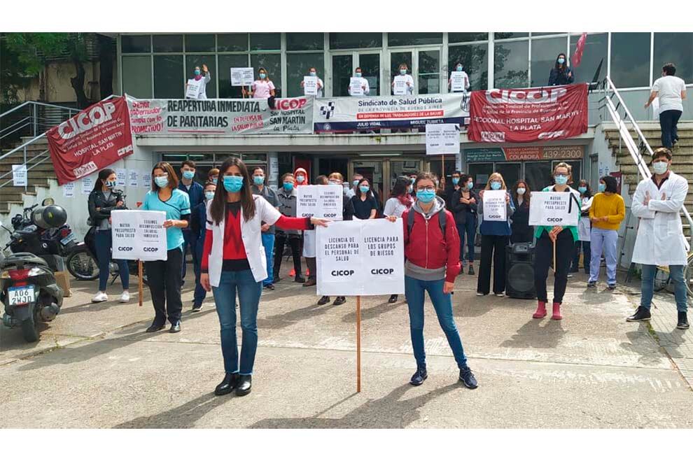 "Somos conscientes de nuestra responsabilidad y la ejercemos con orgullo y dedicación, lo que no implica que no tengamos derechos", advirtieron los profesionales.