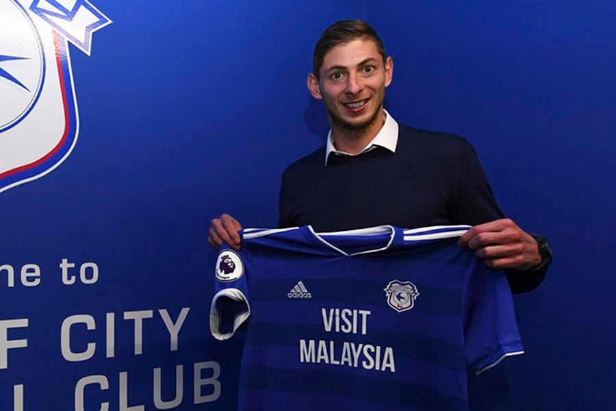 Sala viajaba para sumarse al Cardiff, que compró su pase por 17 millones de euros.