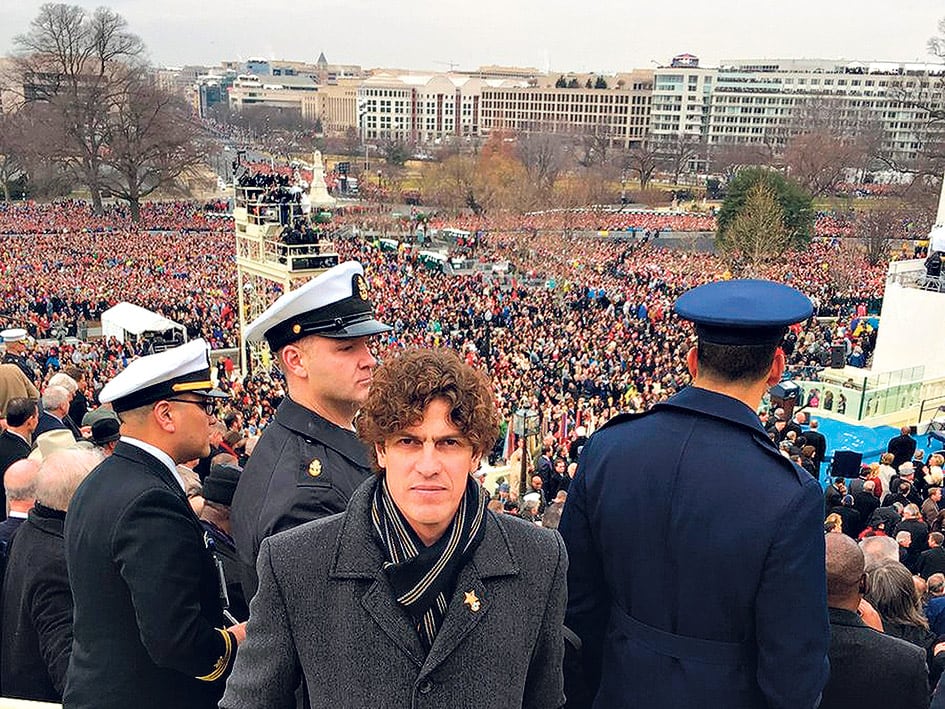 El embajador Martín Lousteau, uno de los pocos invitados oficiales al acto.