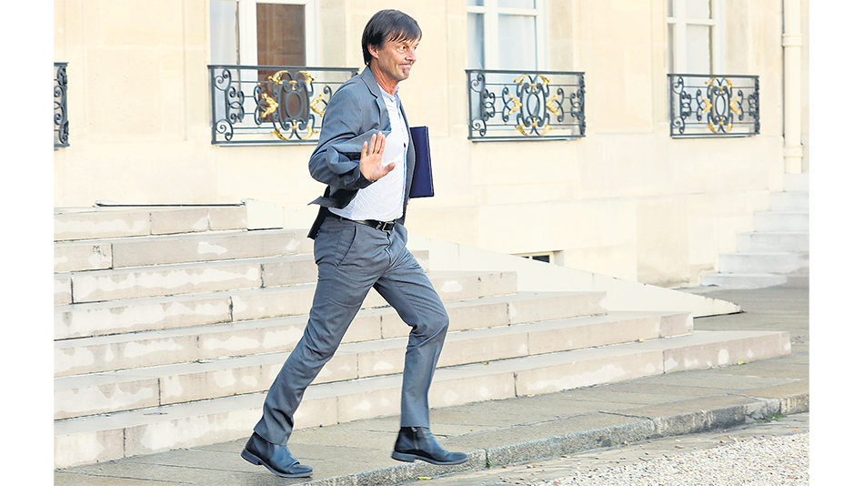 Hulot se hizo famoso animando un programa de televisión sobre la naturaleza de nombre Ushuaia.