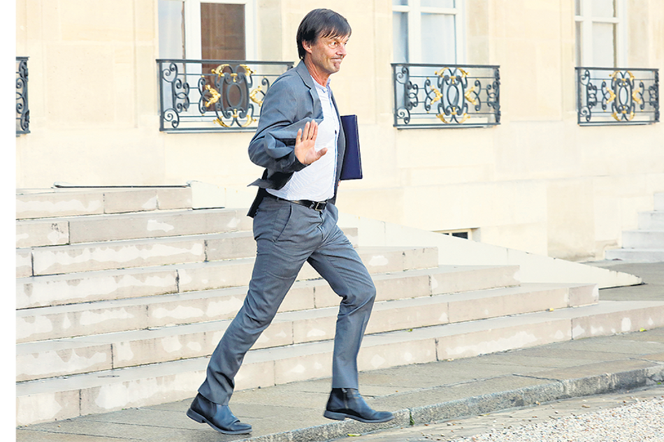 Hulot se hizo famoso animando un programa de televisión sobre la naturaleza de nombre Ushuaia.