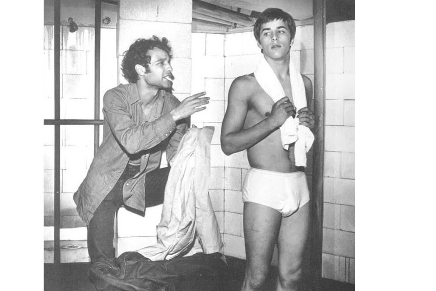 Sal Mineo y Don Johnson en Fortune and Men’s Eyes (1967)