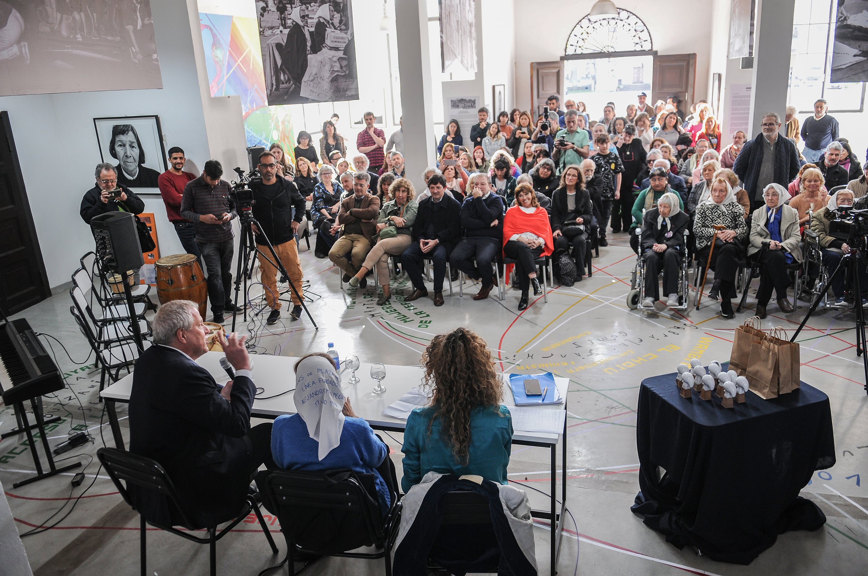 "Ellas vieron la potencia que tenía la idea de la representación del vacío", señaló Kexel.