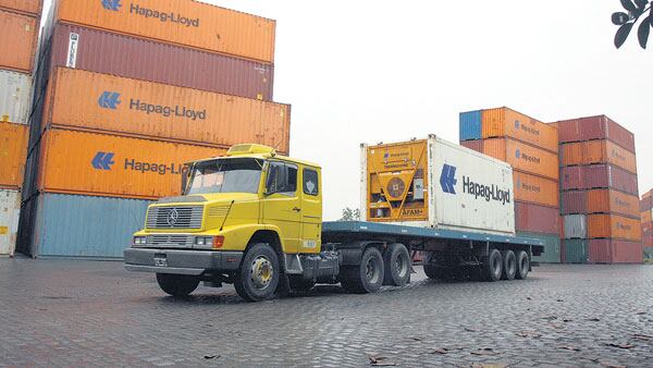 El consumo interno de bienes nacionales se ubicó en diciembre un 3,5 por ciento debajo de 2015.