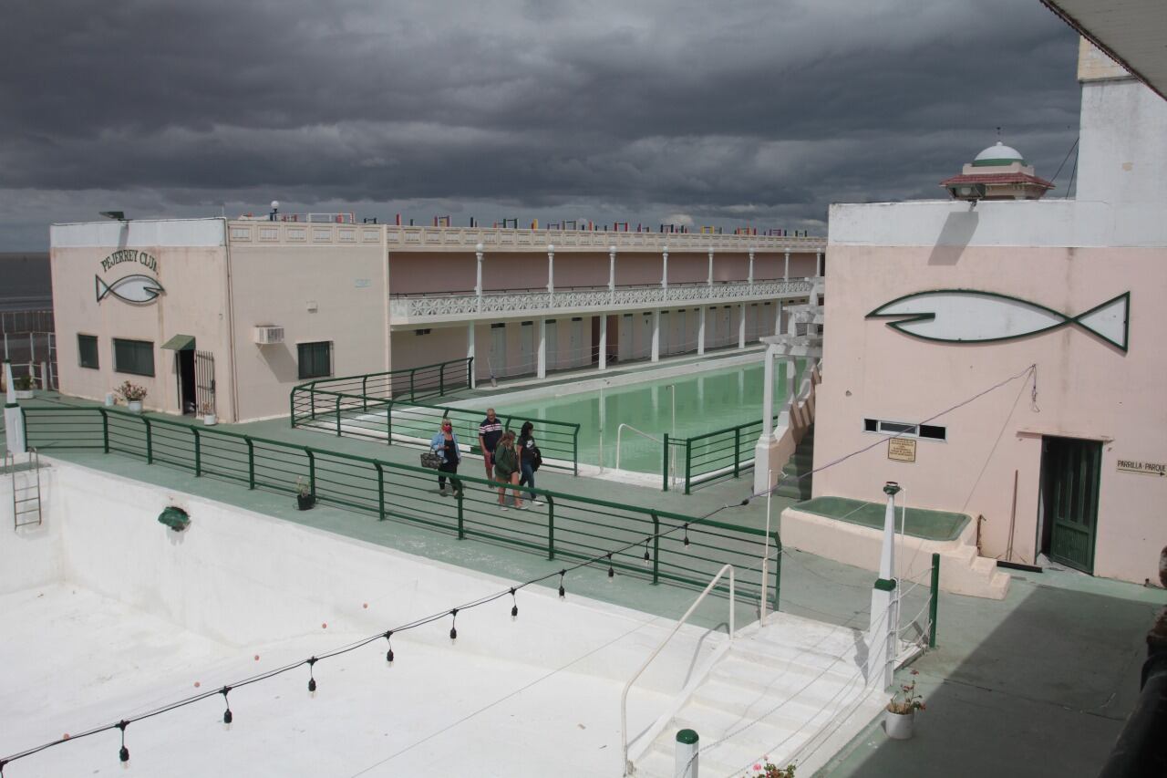 El Club Pejerrey le pone la pelea al tiempo.