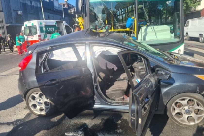 Así quedaron los vehículos involucrados en el choque. Imagen: Twitter (@daylombardi)