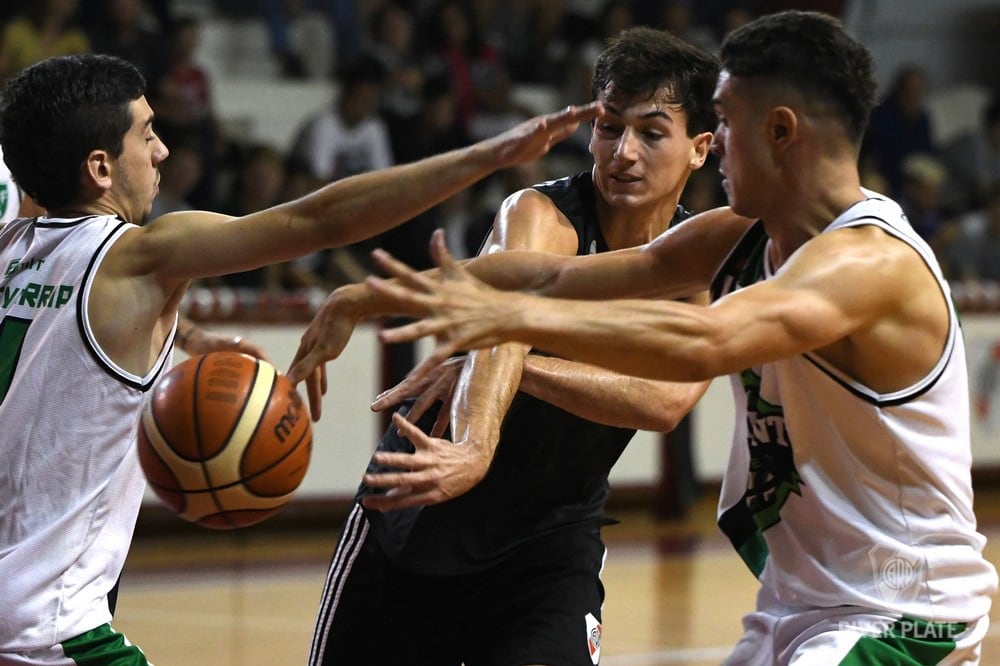 Para que vuelvan o no los torneos, la CABB y la AdC aguardarán el informe médico.