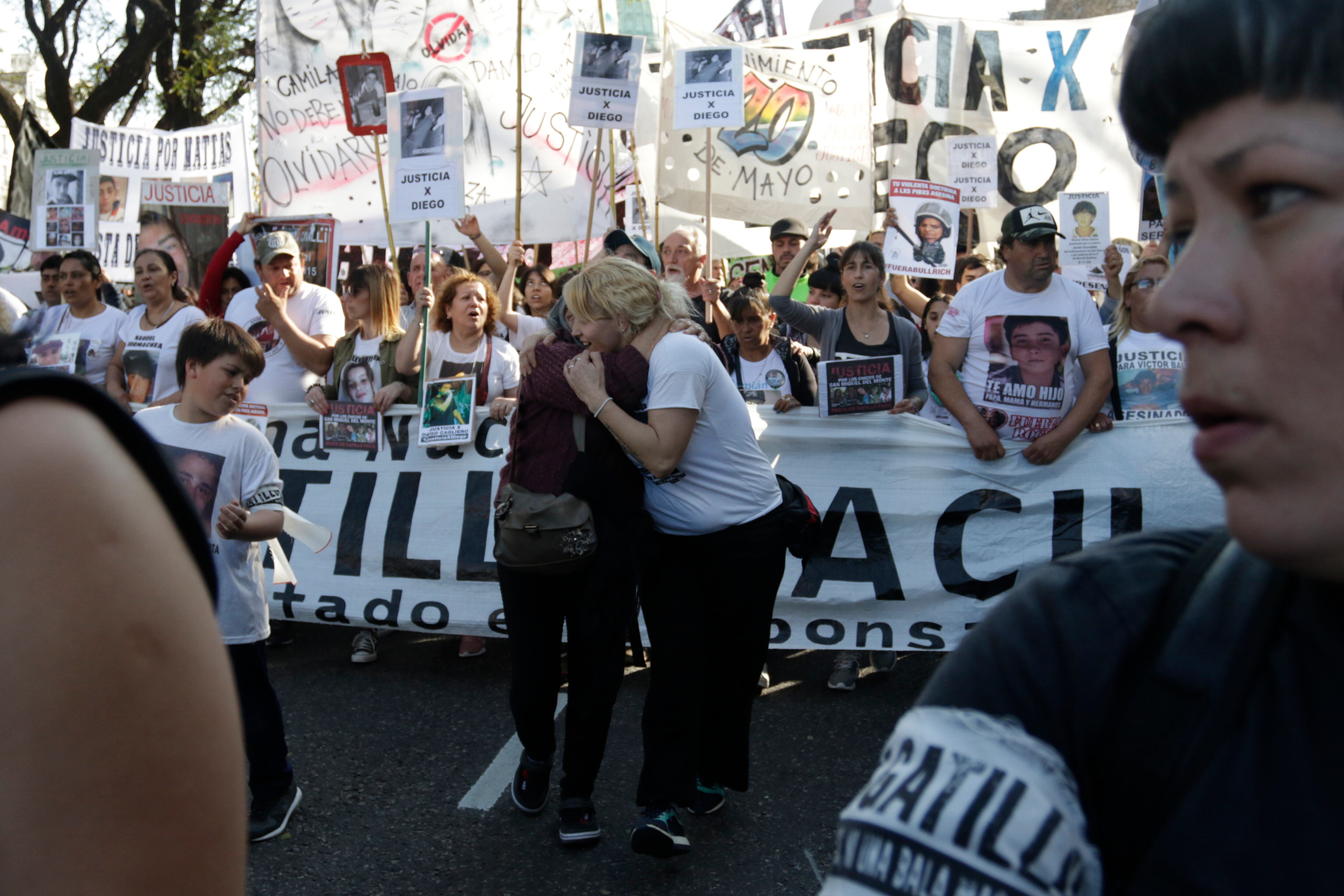 Los manifestantes marcharon desde Congreso hasta Plaza de Mayo.